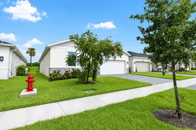 8666 Dahlia Circle, Port Saint Lucie, FL 34986 - Photo 3