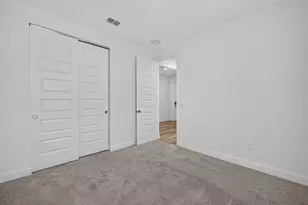 8666 Dahlia Cir, Port Saint Lucie, FL 34986 - Photo 9