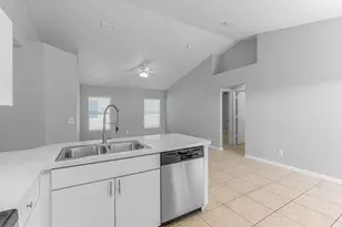 216 13th St SW, Vero Beach, FL 32962 - Photo 11