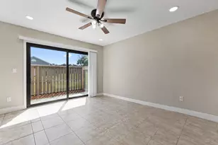 1431 SE Colchester Cir, Port Saint Lucie, FL 34952 - Photo 11