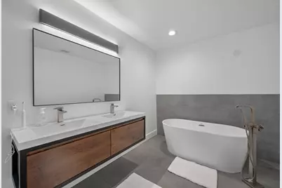 2236 Las Casitas Drive, Wellington, FL 33414 - Photo 11