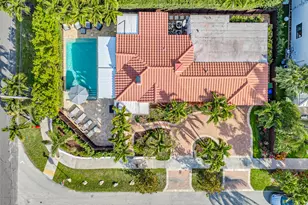748 NE 17th Way, Fort Lauderdale, FL 33304 - Photo 1
