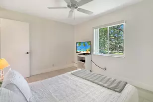 235 Pine HOV Cir, Greenacres, FL 33463 - Photo 17