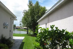 550 NW Portofino Ln, Port Saint Lucie, FL 34986 - Photo 5