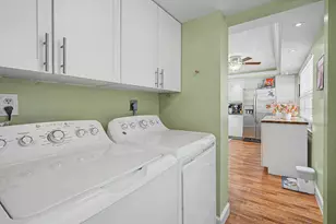 3930 Oaks Clubhouse Dr, Pompano Beach, FL 33069 - Photo 11