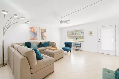 21 Flanders A, Delray Beach, FL 33484 - Photo 9