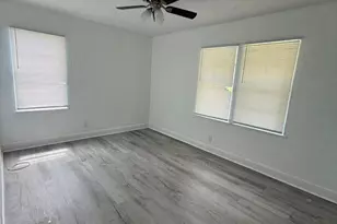 933 30th Ct, West Palm Beach, FL 33407 - Photo 17