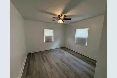 933 30th Court, West Palm Beach, FL 33407 - Photo 11