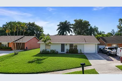 7406 Willow Spring Circle N, Boynton Beach, FL 33436 - Photo 1