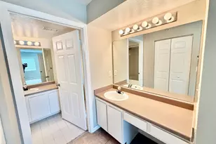 181 SW Palm Dr, Port Saint Lucie, FL 34986 - Photo 9