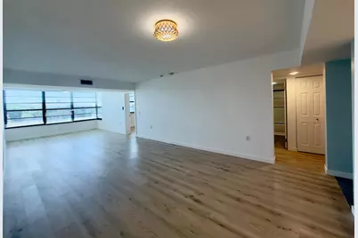 3710 Whitehall Drive #404, West Palm Beach, FL 33401 - Photo 3