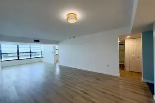 3710 Whitehall Dr, West Palm Beach, FL 33401 - Photo 3