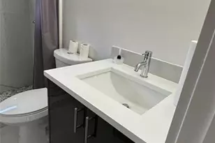 1101 NW 26th St, Miami, FL 33127 - Photo 11