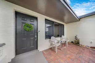 510 NW 93rd Terrace, Pembroke Pines, FL 33024 - Photo 3