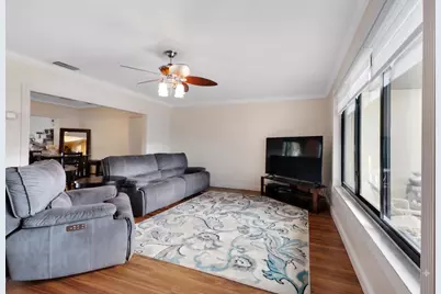510 NW 93rd Terrace, Pembroke Pines, FL 33024 - Photo 5