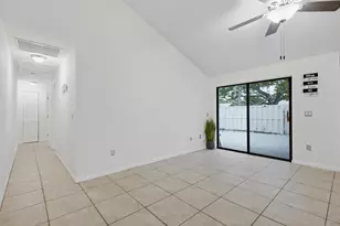 5933 Golden Eagle Cir, Palm Beach Gardens, FL 33418 - Photo 9