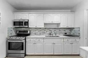 2030 NW 43rd St, Miami, FL 33142 - Photo 13