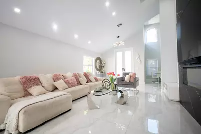 10438 Buena Ventura Drive, Boca Raton, FL 33498 - Photo 5