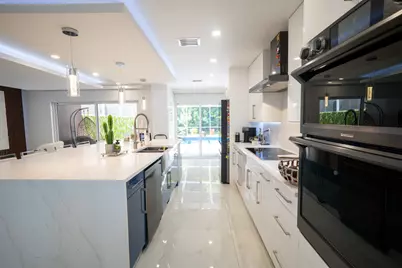 10438 Buena Ventura Drive, Boca Raton, FL 33498 - Photo 13