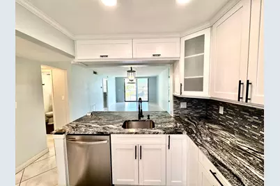 801 N Ocean Boulevard #202, Pompano Beach, FL 33062 - Photo 5
