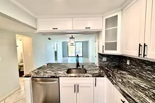 801 N Ocean Blvd, Pompano Beach, FL 33062 - Photo 5