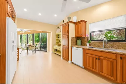 701 NW 25th Avenue, Delray Beach, FL 33445 - Photo 13
