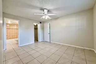 700 SW 81st Ave, North Lauderdale, FL 33068 - Photo 5