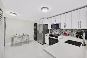 343 Ives Dairy Rd, Miami, FL 33179 - Photo 3