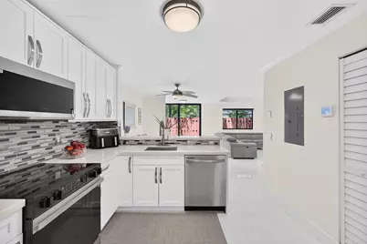 343 Ives Dairy Road #343-06, Miami, FL 33179 - Photo 5