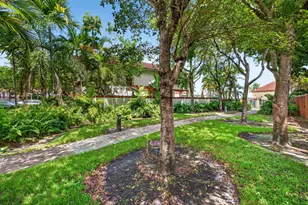 343 Ives Dairy Rd, Miami, FL 33179 - Photo 41