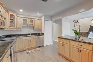 6165 Belleza Ln, Boca Raton, FL 33433 - Photo 11