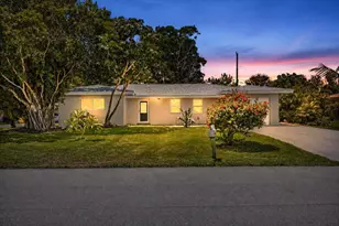 902 Garnett St, Lantana, FL 33462 - Photo 1