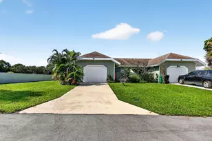 1713 SE Ryecroft Ct, Port Saint Lucie, FL 34952 - Photo 1