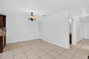 1713 SE Ryecroft Ct, Port Saint Lucie, FL 34952 - Photo 11