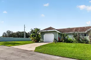 1713 SE Ryecroft Ct, Port Saint Lucie, FL 34952 - Photo 3