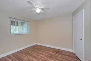 2716 SW 46th St, Dania Beach, FL 33312 - Photo 5
