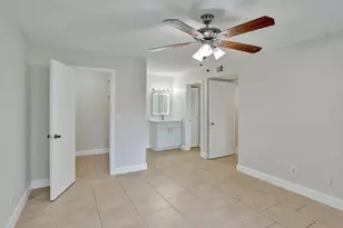 12650 Vista Isles Dr, Sunrise, FL 33325 - Photo 15