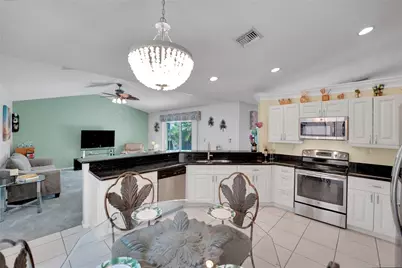 9811 NW 53rd Court, Coral Springs, FL 33076 - Photo 17