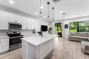 10175 Akenside Dr, Boca Raton, FL 33428 - Photo 9
