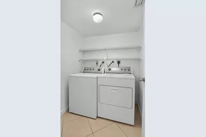 327 NW 36th Avenue, Deerfield Beach, FL 33442 - Photo 15