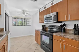 327 NW 36th Ave, Deerfield Beach, FL 33442 - Photo 13