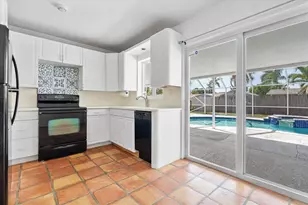 1400 NE 42nd Ct, Oakland Park, FL 33334 - Photo 9