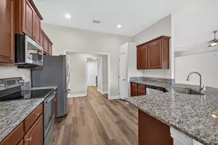 5852 NW Ethel Ct, Port Saint Lucie, FL 34986 - Photo 11