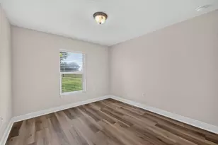 5852 NW Ethel Ct, Port Saint Lucie, FL 34986 - Photo 17