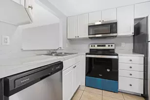 4080 NW 90th Ave, Sunrise, FL 33351 - Photo 5