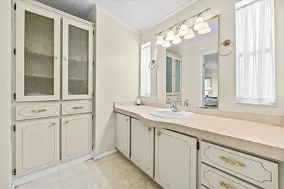 8219 Cinnamon Lane, Port Saint Lucie, FL 34952 - Photo 13