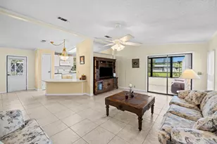 8219 Cinnamon Ln, Port Saint Lucie, FL 34952 - Photo 13