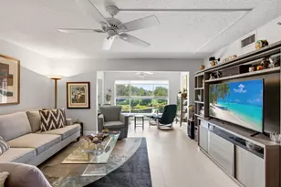 5746 Crystal Shores Dr, Boynton Beach, FL 33437 - Photo 9