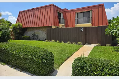 3232 Meridian Way N #B, Palm Beach Gardens, FL 33410 - Photo 1