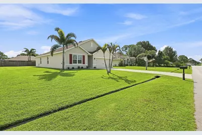 1617 SE Shepard Lane, Port Saint Lucie, FL 34983 - Photo 3